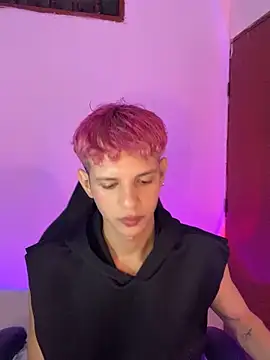 tylernova online show from November 2025 03:34:01 AM