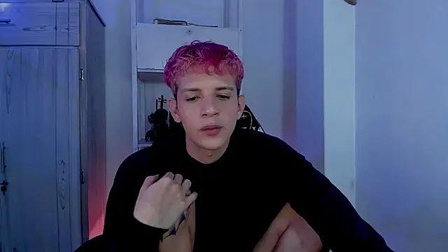 tylernova online show from November 2025 03:30:01 AM