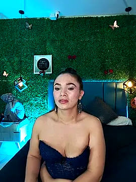 Kiaraa88 online show from April 2026 09:39:33 PM