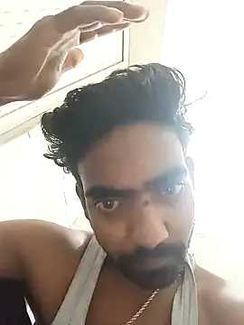 Snapshot of ShowedWringer chatting on November 2025 12:13:02 AM ShowedWringer online show from November 2025 12:13:02 AM