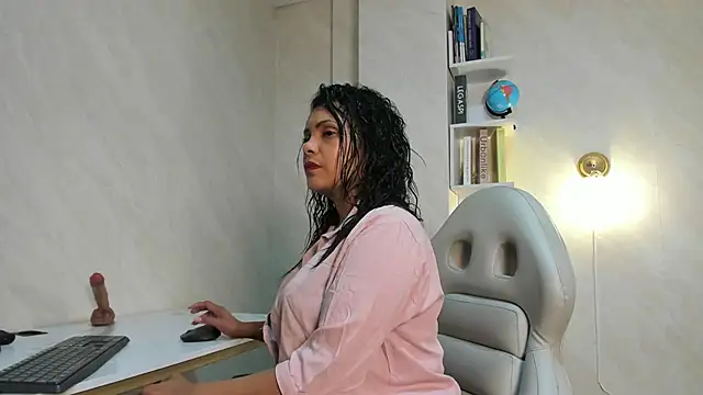 Barbbara sweett online show from November 2025 07:57:02 PM