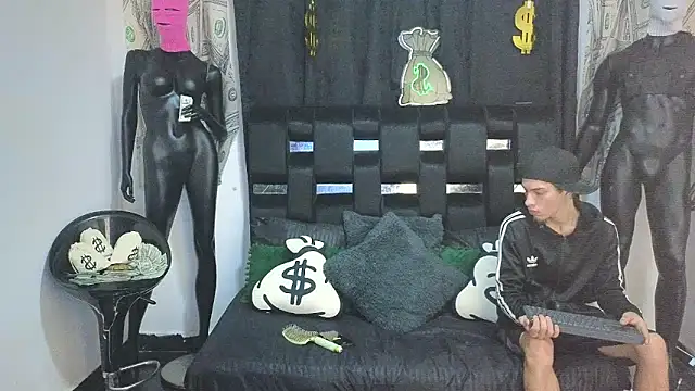 Snapshot of Pride_couple chatting on November 2025 11:20:02 PM Pride couple online show from November 2025 11:20:02 PM