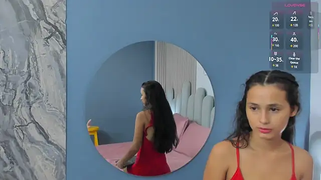 Snapshot of luly_dreams chatting on May 2026 12:54:01 PM luly dreams online show from May 2026 12:54:01 PM