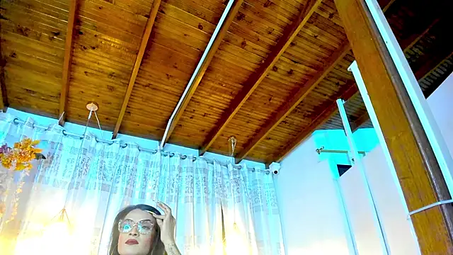 ZAMMIRA online show from October 2025 03:51:02 AM