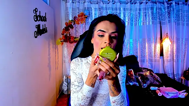 ZAMMIRA online show from October 2025 04:37:01 AM