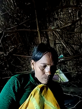 Cutsedi3 online show from October 2025 11:26:02 PM