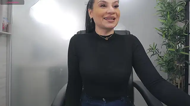 YaraXCox online show from January 2026 05:24:02 AM