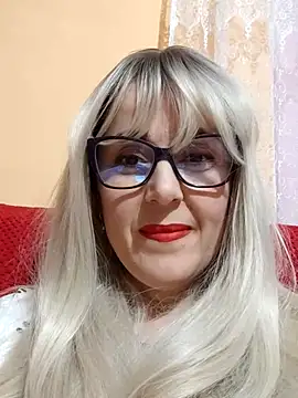 Snapshot of Amelialove42 chatting on October 2025 07:25:01 PM Amelialove42 online show from October 2025 07:25:01 PM