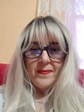 Snapshot of Amelialove42 chatting on November 2025 01:24:01 PM Amelialove42 online show from November 2025 01:24:01 PM