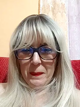 Snapshot of Amelialove42 chatting on November 2025 07:02:02 PM Amelialove42 online show from November 2025 07:02:02 PM