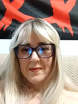 Snapshot of Amelialove42 chatting on December 2025 07:53:02 PM Amelialove42 online show from December 2025 07:53:02 PM