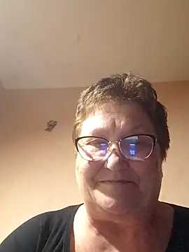 Snapshot of Katherine735 chatting on March 2026 08:19:02 PM Katherine735 online show from March 2026 08:19:02 PM