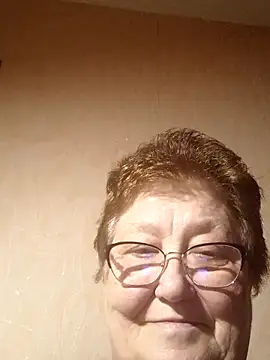 Snapshot of Katherine735 chatting on April 2026 08:44:01 PM Katherine735 online show from April 2026 08:44:01 PM