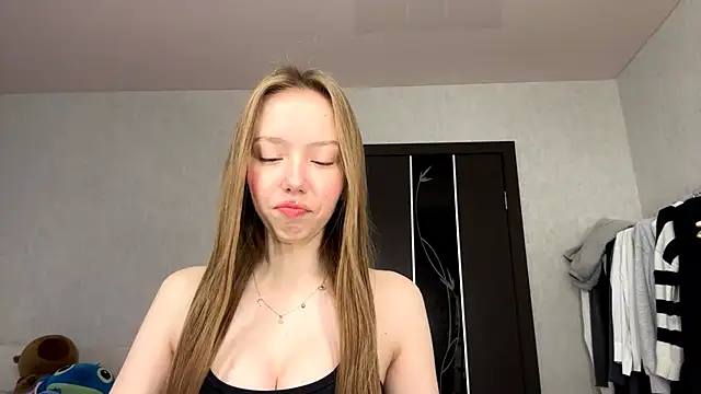 AntoniaMoravick online show from October 2025 07:10:02 AM