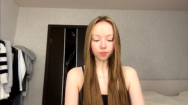 AntoniaMoravick online show from December 2025 07:12:01 AM