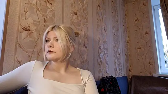 EllenMompoint online show from October 2025 07:23:01 AM