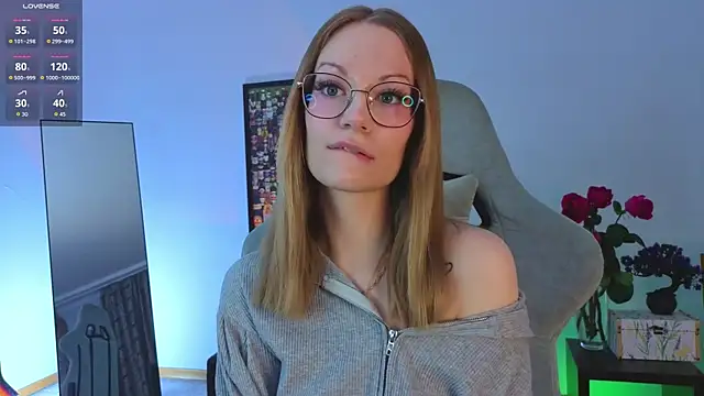 Snapshot of Edlin_gail chatting on November 2025 01:33:01 AM Edlin gail online show from November 2025 01:33:01 AM