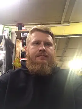 Snapshot of bodywork30 chatting on November 2025 03:11:01 PM bodywork30 online show from November 2025 03:11:01 PM