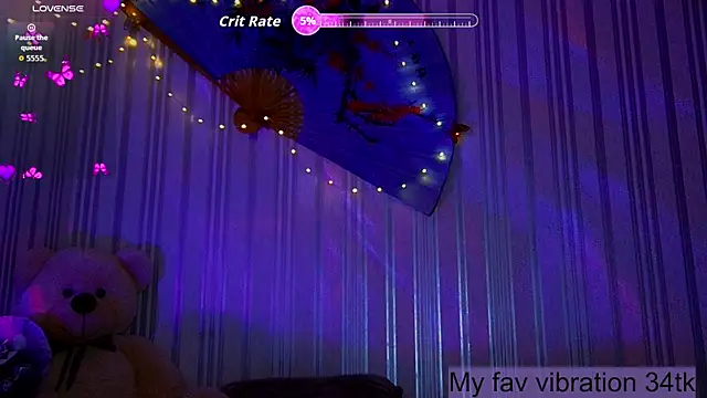 Snapshot of ArianaLight chatting on May 2026 04:24:02 PM ArianaLight online show from May 2026 04:24:02 PM