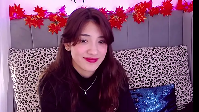 Snapshot of ArielLoove chatting on October 2025 11:05:01 AM ArielLoove online show from October 2025 11:05:01 AM