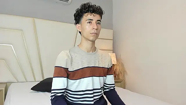 Zahir Ashar online show from October 2025 11:11:02 AM