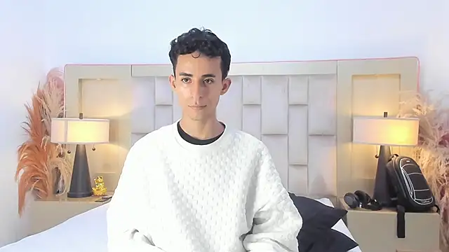 Snapshot of Zahir_Ashar chatting on April 2026 06:19:01 AM Zahir Ashar online show from April 2026 06:19:01 AM