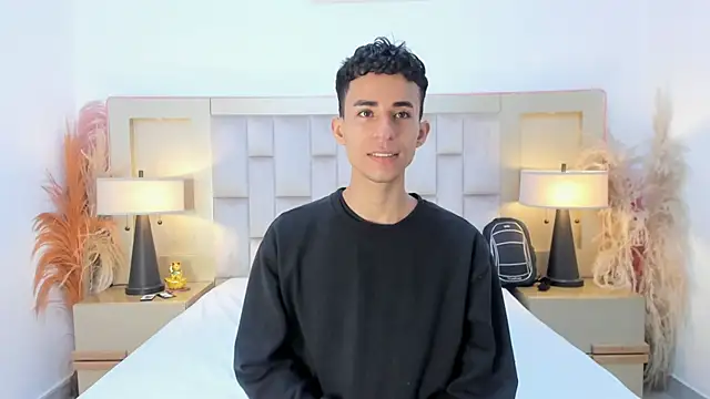 Snapshot of Zahir_Ashar chatting on April 2026 11:35:01 AM Zahir Ashar online show from April 2026 11:35:01 AM