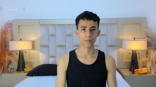 Snapshot of Zahir_Ashar chatting on April 2026 11:45:02 AM Zahir Ashar online show from April 2026 11:45:02 AM