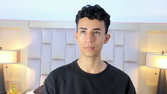 Snapshot of Zahir_Ashar chatting on April 2026 11:53:01 AM Zahir Ashar online show from April 2026 11:53:01 AM