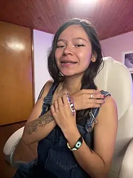 Snapshot of Ninfa_pink chatting on December 2025 07:08:02 PM Ninfa pink online show from December 2025 07:08:02 PM