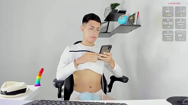 Iam criss09 online show from October 2025 01:00:01 PM