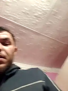 Alexszader36 online show from December 2025 01:00:01 AM