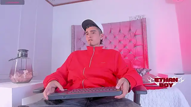 Ethan Boy  online show from November 2025 08:53:01 PM