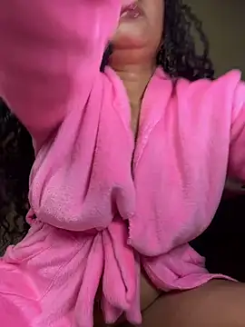 Snapshot of Ayleenpamelasexysquirt chatting on October 2025 07:36:02 PM Ayleenpamelasexysquirt online show from October 2025 07:36:02 PM