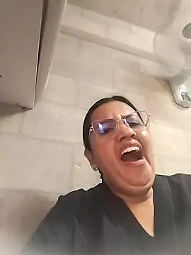 Candy-Samanthy online show from November 2025 03:55:01 PM