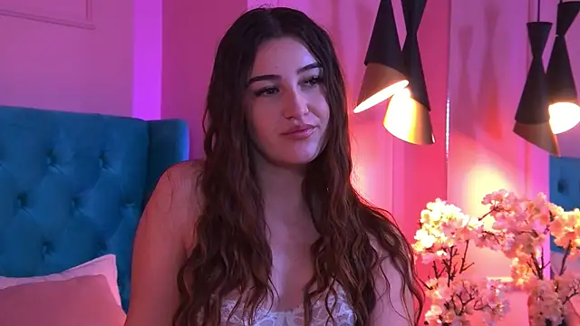 Snapshot of TaliaMorenne chatting on November 2025 04:28:02 PM TaliaMorenne online show from November 2025 04:28:02 PM