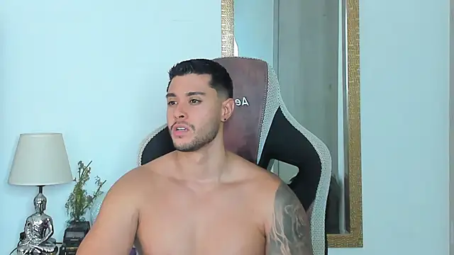 Snapshot of Ken_mailik1 chatting on July 2026 11:18:02 PM Ken mailik1 online show from July 2026 11:18:02 PM