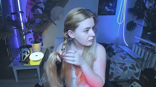 Alexa  Pirs online show from October 2025 03:56:02 PM