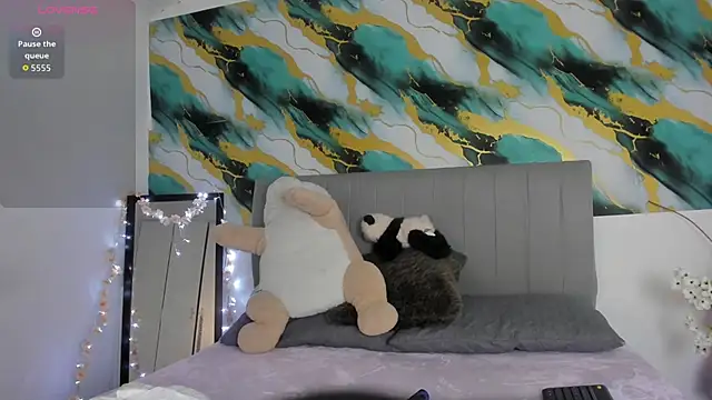 Barbieteeen online show from December 2025 03:00:02 AM