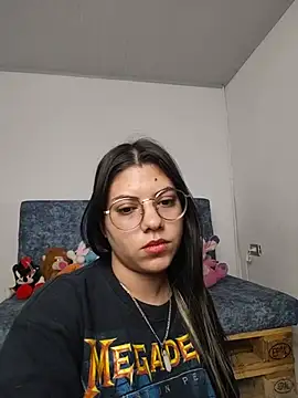 Snapshot of harper_ks chatting on July 2026 03:42:02 AM harper ks online show from July 2026 03:42:02 AM