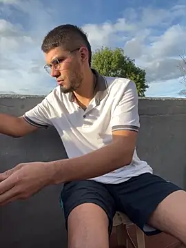 mirallesandbig online show from October 2025 09:49:02 PM