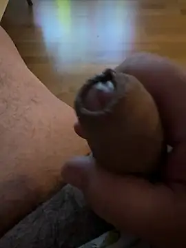 Snapshot of popoterin chatting on April 2026 12:30:02 AM popoterin online show from April 2026 12:30:02 AM