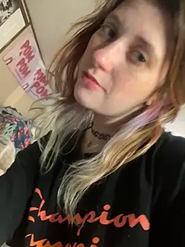 Snapshot of Mustbethemoney1234 chatting on November 2025 05:40:02 AM Mustbethemoney1234 online show from November 2025 05:40:02 AM