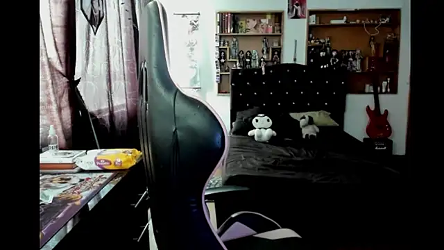 Snapshot of Maki_Zein_ chatting on March 2026 04:36:01 PM Maki Zein online show from March 2026 04:36:01 PM