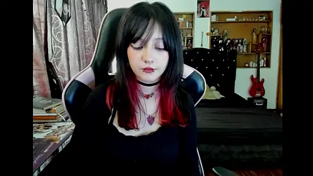 Snapshot of Maki_Zein_ chatting on March 2026 06:11:02 PM Maki Zein online show from March 2026 06:11:02 PM