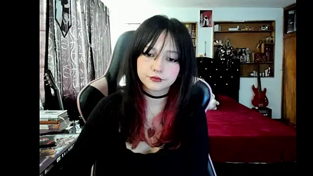 Snapshot of Maki_Zein_ chatting on April 2026 08:42:01 PM Maki Zein online show from April 2026 08:42:01 PM