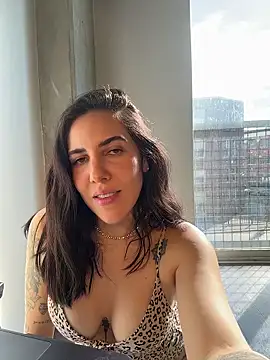 Lolathebaddie online show from March 2026 04:00:01 PM