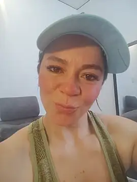 disneey2888 online show from October 2025 03:45:01 PM