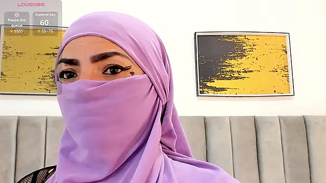  naylaa  online show from November 2025 04:01:01 AM