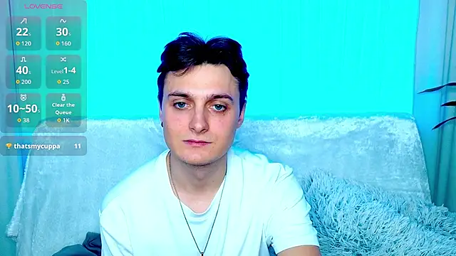 GGimperator  online show from December 2025 07:53:02 PM